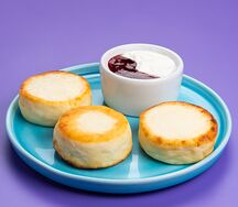 Сырники со сметаной и вареньем (3 шт.)