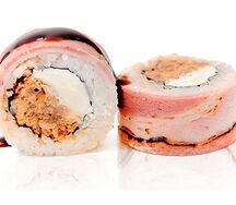 Лосось в беконе