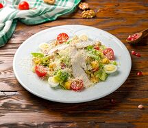 Салат Цезарь с курицей
