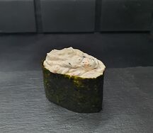 Гункан с крабом