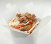 Пшеничная лапша с говядиной