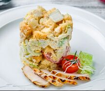 Салат Цезарь с Курицей