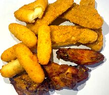 Комбо Сырные палочки, стрипсы, крылья