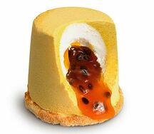 Пирожное Манго-маракуя