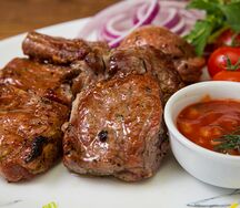 Шашлык из cвинoй шейки