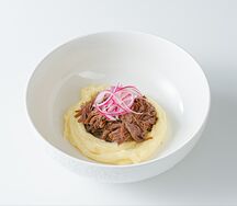 Щечки говяжьи с картофельным пюре