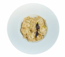 Равиоли с мясом Карне