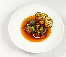 Суп с говяжими щечками
