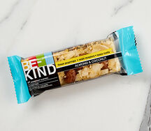 Ореховый батончик BeKind со вкусом Миндаль и кокос