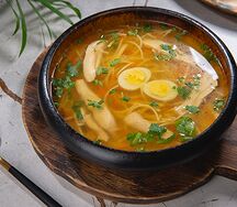 Куриный суп с домашней лапшой