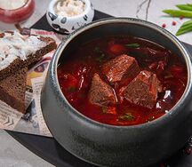 Красный борщ