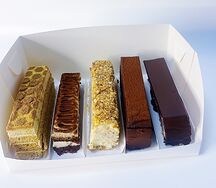 Ассорти пирожных Мировая классика