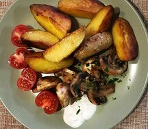 Жареный картофель с грибами