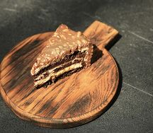 Сникерс с соленый карамелью