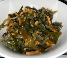 Салат из морской капусты