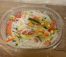 Салат из фунчозы с овощами