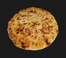 Маленький осетинский пирог с картофелем и сыром