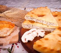 Пирог с курицей, сыром и грибами