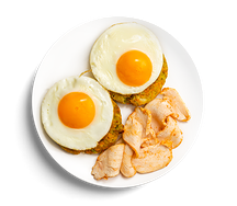 Завтрак с овощными оладушками и курицей