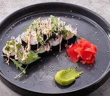 Ролл Сакура спайси