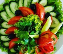 Нарезка овощей с грядки