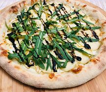 С руколой и грушей