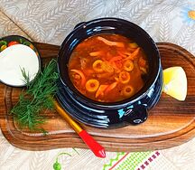 Солянка наваристая мясная