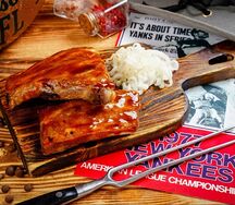 Ребрышки свиные под соусом BBQ по-техасски