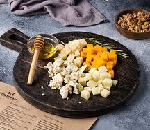 Ассорти итальянских сыров