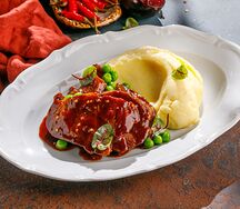 Телячьи щечки с пюре