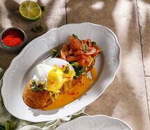 Яйца Бенедикт с лососем шеф-посола