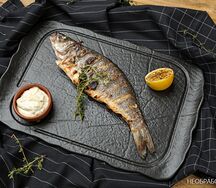 Сибас на углях с соусом тартар