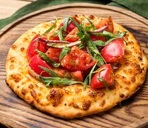 Кокори по-мегрельски с салатом из томатов с тархуном