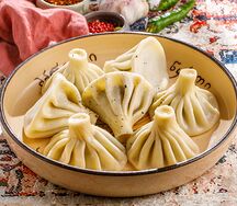 Хинкали со свининой и говядиной