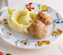 Домашние котлетки из курицы с гарниром на выбор 
