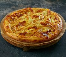 Хачапури с копченым сулугуни