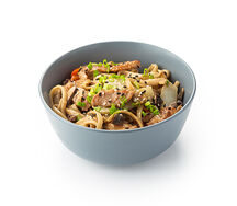 Удон с курицей в сливочном соусе