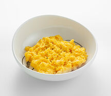 Завтрак-конструктор со скрэмблом