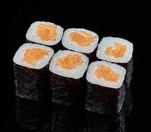 Маки роллы Лосось