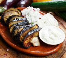 Баклажан с курдючным салом на мангале