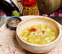 Пельмешки в бульоне с говядиной