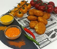 Хрустящие сырные медальоны с халапеньо и моцареллой