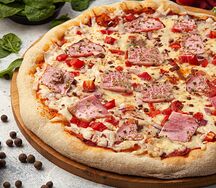 Пицца из кабанины