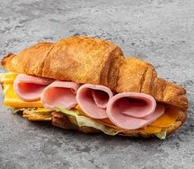 Круассан с ветчиной и сыром