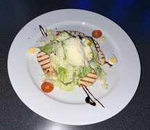 Цезарь с курицей