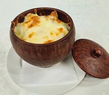Жаркое из свинины в горшочке