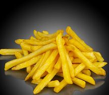 Картофель фри с сырным соусом