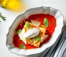 Лазанья с мясным рагу и рикоттой