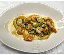 Равиоли с треской, цукини и креветками