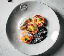 Сырники со сметаной